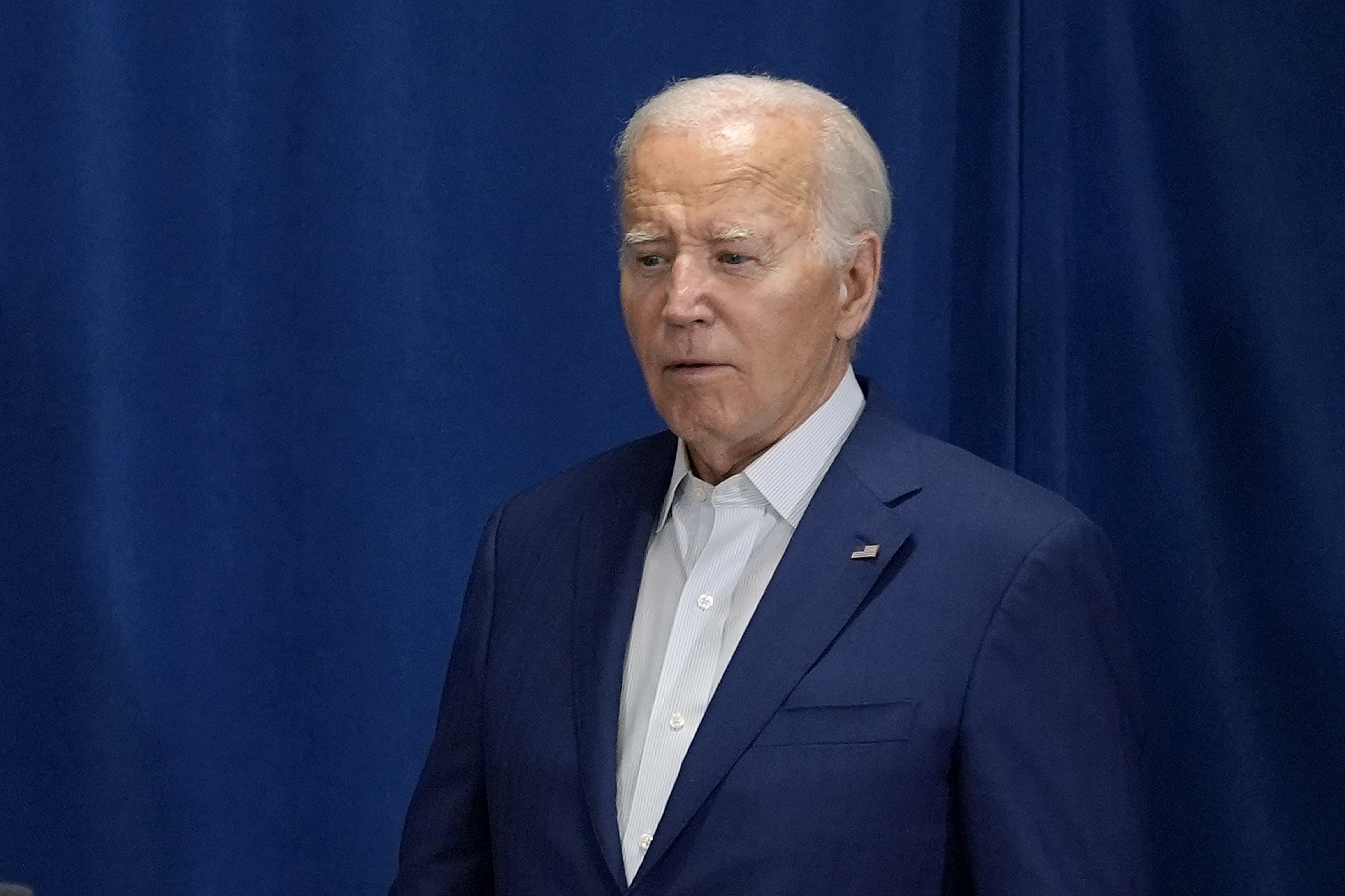 https://salarnews.in/public/uploads/images/newsimages/maannewsimage18072024_164221_joe biden1.jpg